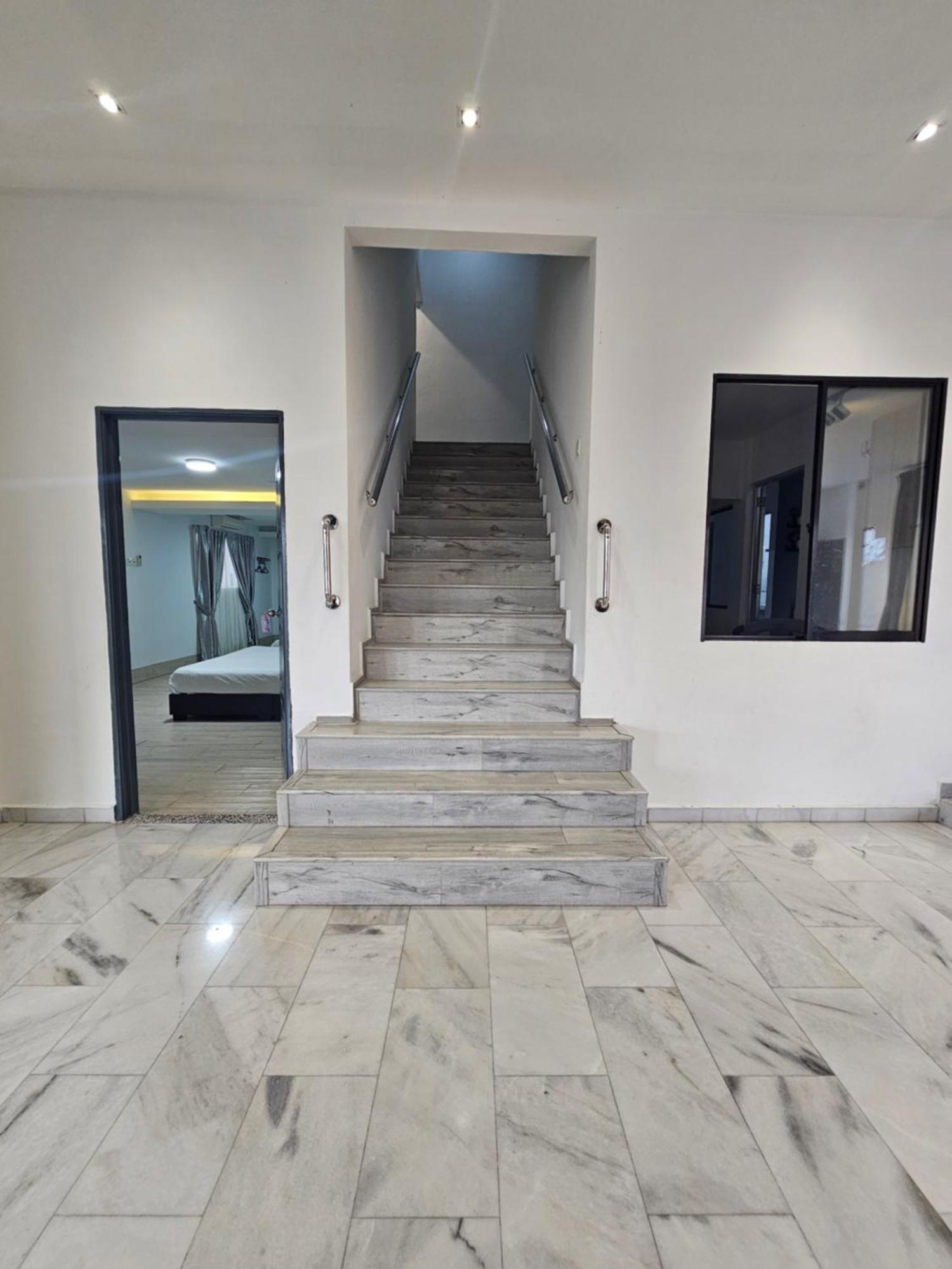 Melody Whole Or Suite Room Muar Exterior photo