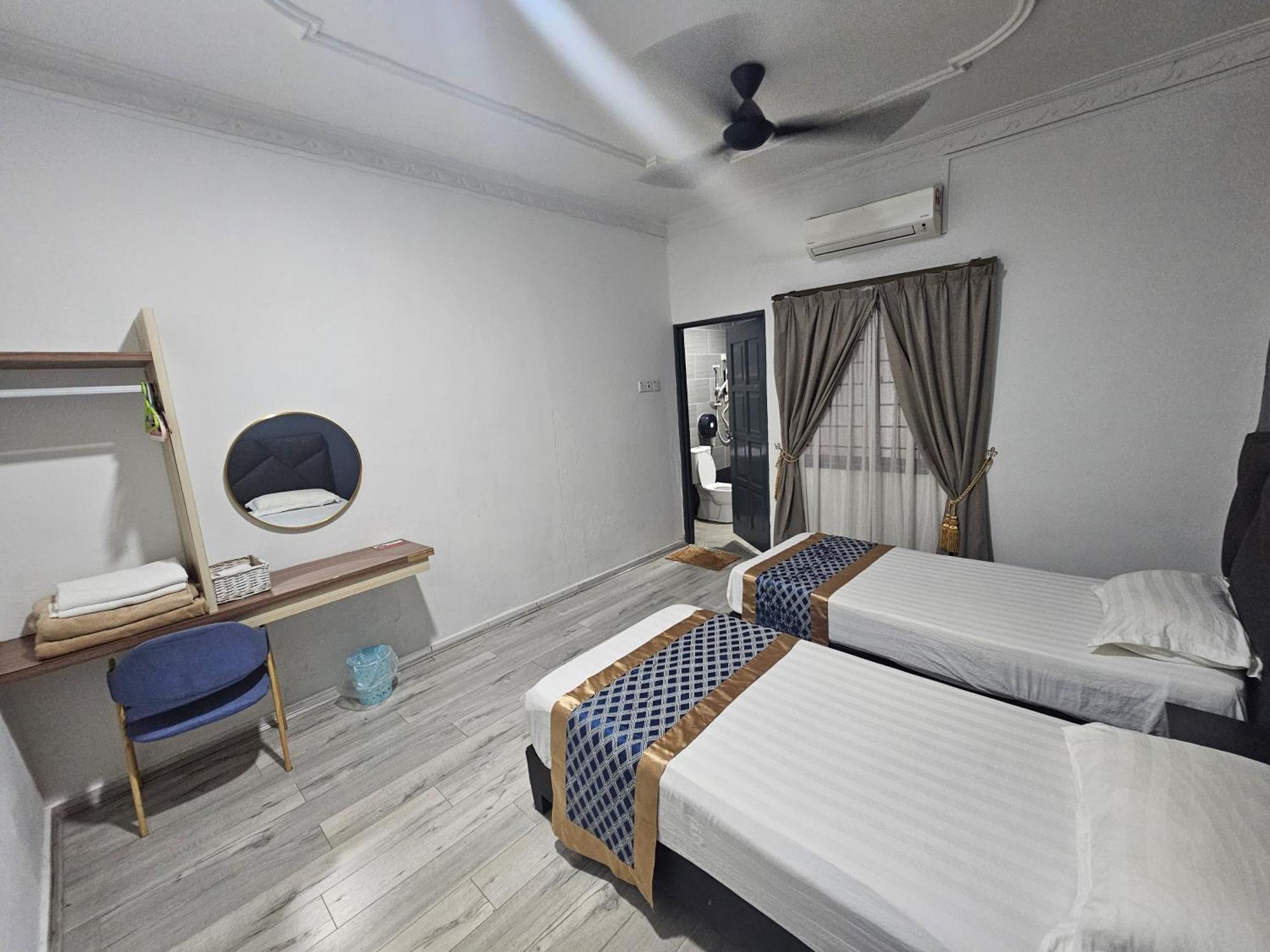 Melody Whole Or Suite Room Muar Exterior photo