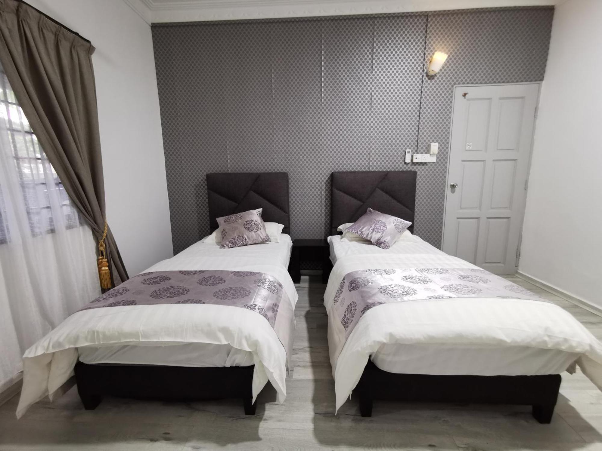 Melody Whole Or Suite Room Muar Exterior photo